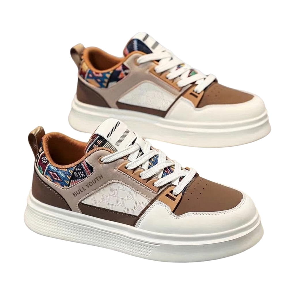 Men's Retro White and Silver Trainers